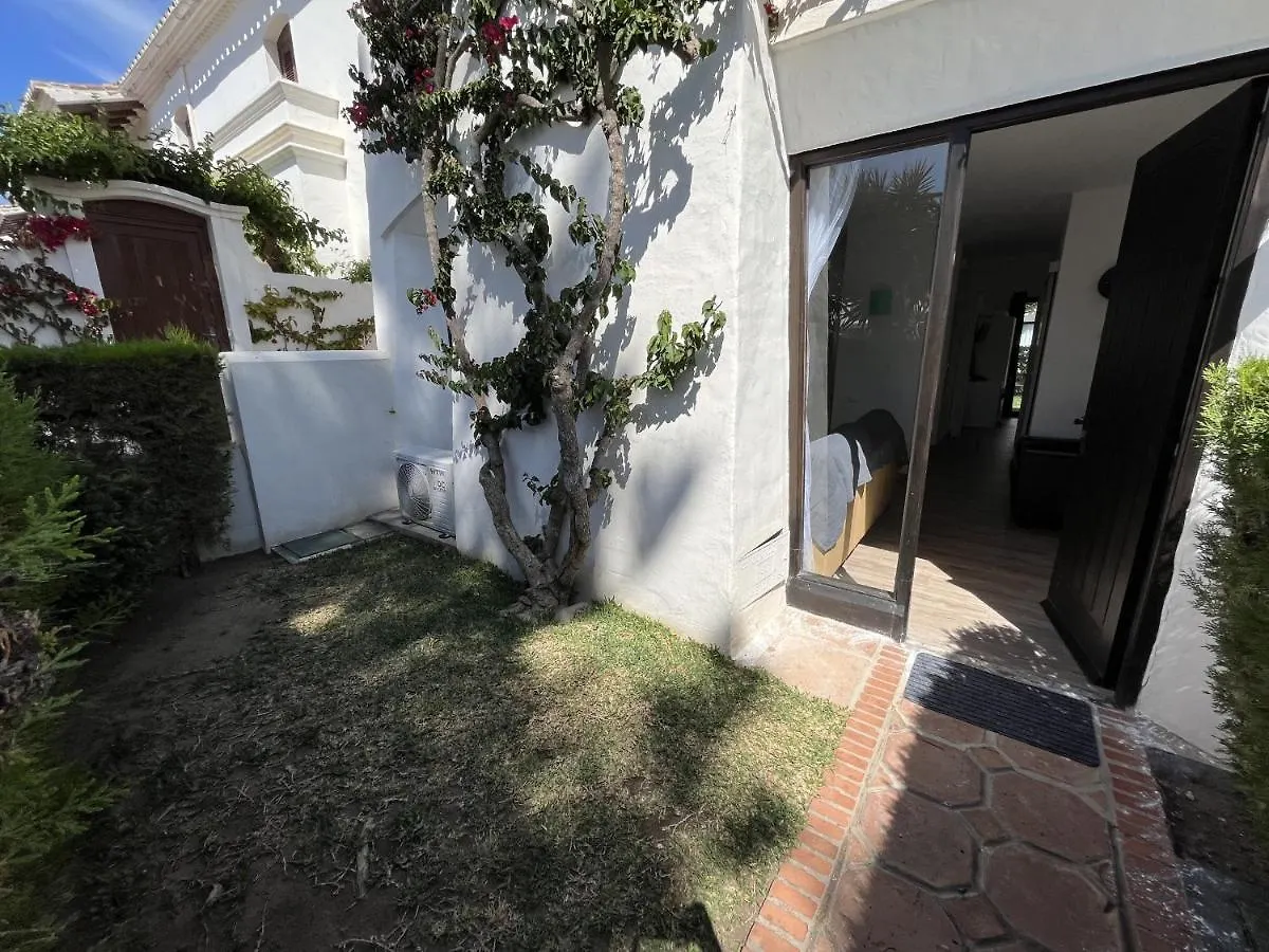 Estepona - Playa - 2 Dormitorios Con Amplio Jardin Privado Pa24 Spain