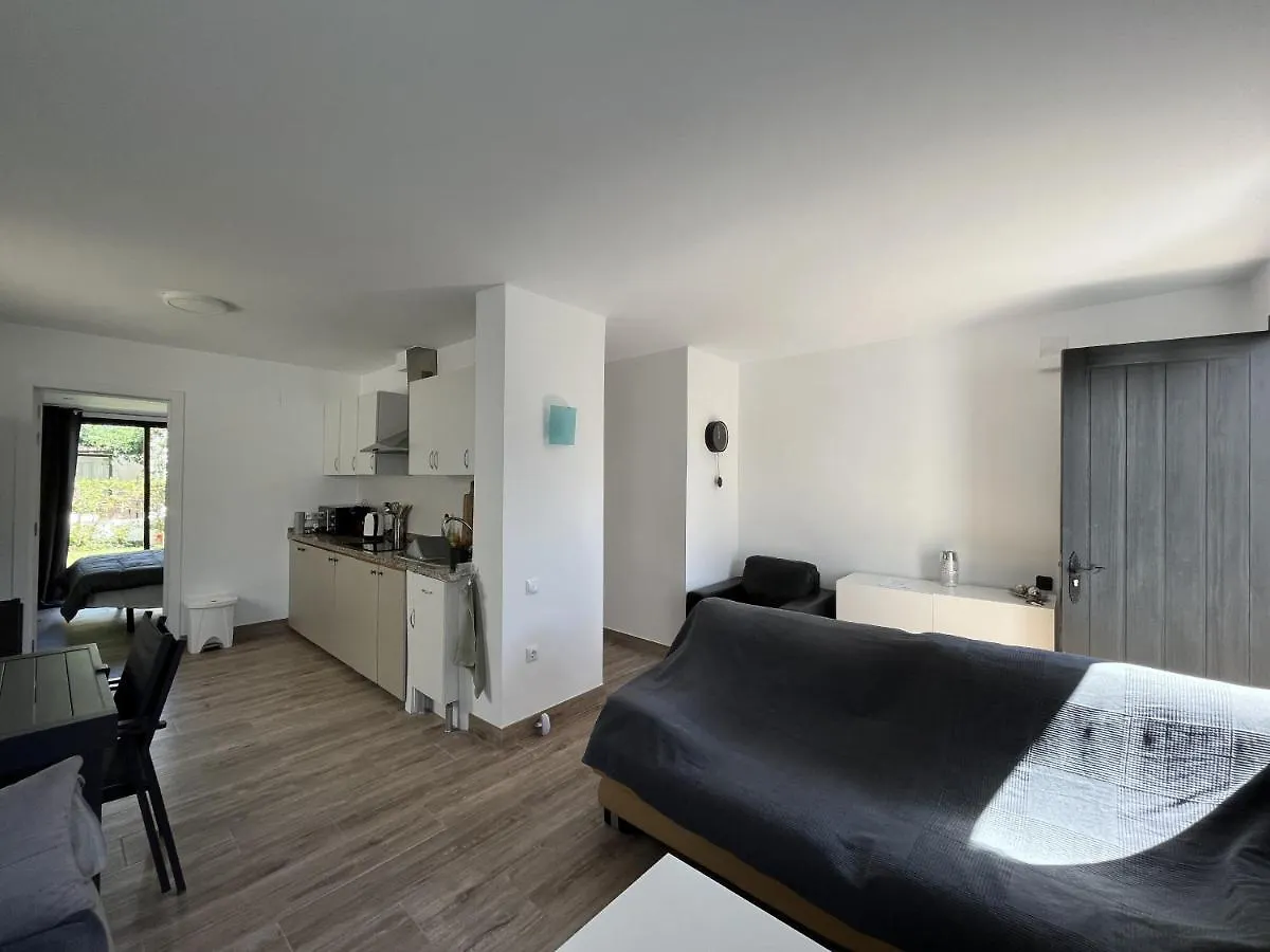 아파트 Estepona - Playa - 2 Dormitorios Con Amplio Jardin Privado Pa24