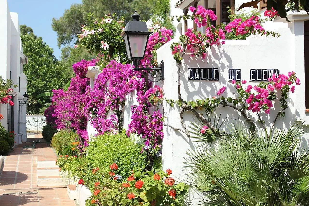 Estepona - Playa - 2 Dormitorios Con Amplio Jardin Privado Pa24 0*,  스페인